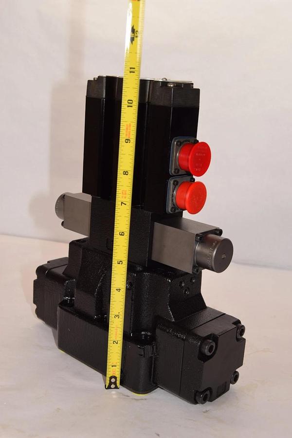 PARKER Proportional Servo Valve D41FLE21DC4NW0013 D1FVE02BCVW0A13 (NIB)