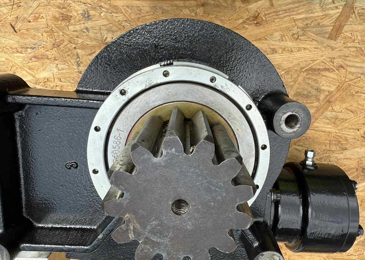 Altec Rotational Worm Gear Box Gearbox Assembly 041400079