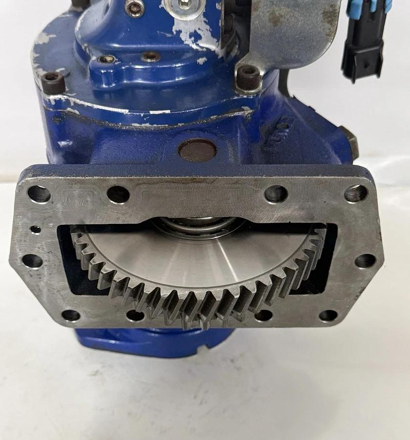 Used Muncie Power Products CS24-A1010-H17X PTO Clutch Shift Power Take Off