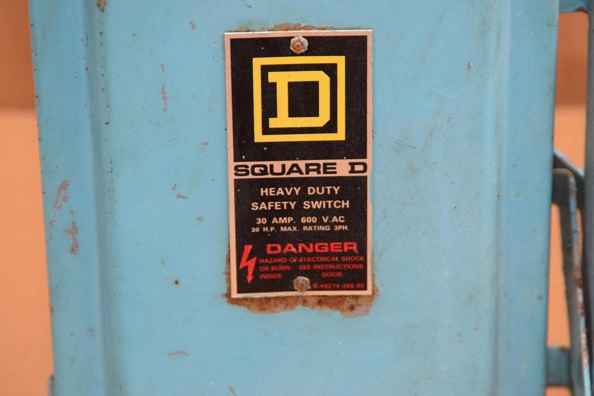 Used SQUARE D Safety Switch HU361 30A 30 Amp 30 A 600V Series E1 Safety Switch