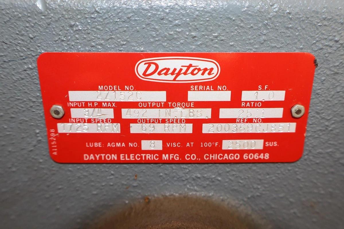 Dayton Gear Box Speed Reducer 2Z152C Ratio 25:1 3/4hp .75hp USA *NOS*
