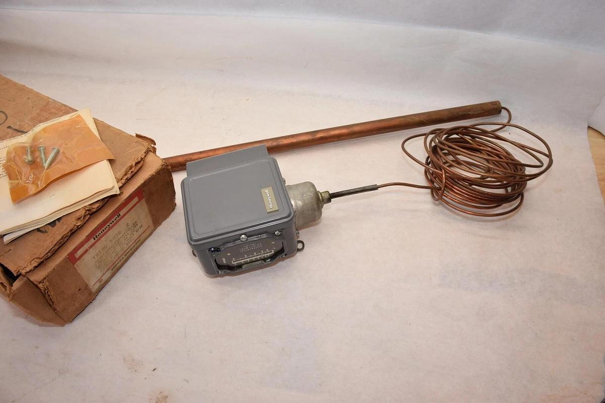 (NEW) HONEYWELL T915C 1639 2 , T915C16392 135Ω 1/4" Temperature Controller