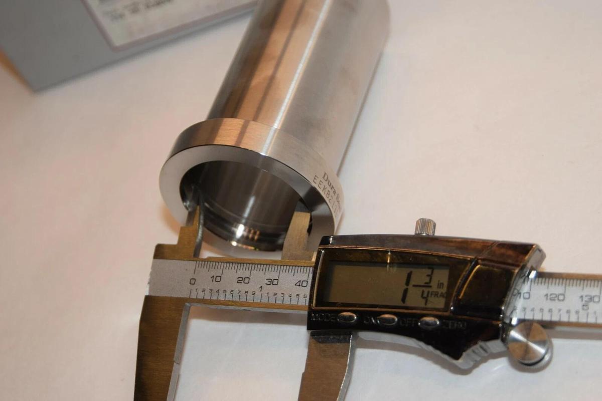 (NEW) DURA SEAL Durametallic EEKB213370B R82311 1-3/4" 316 SS Flanged Sleeve