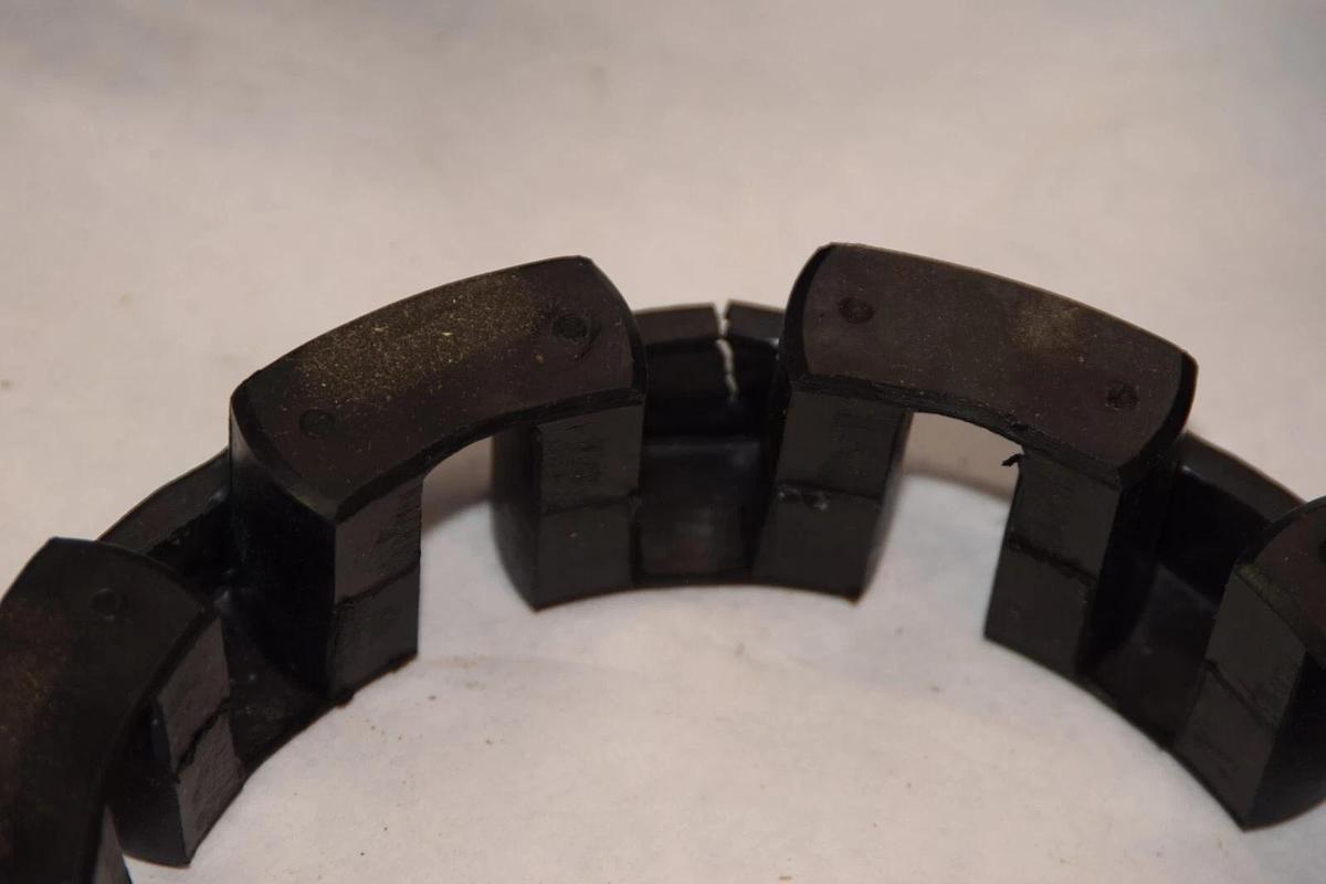 Used NEW VULKAN IR 39593322 GE168 PB85 392D 1G0168E50 2-1/8" 1-31/32" Flex Coupling