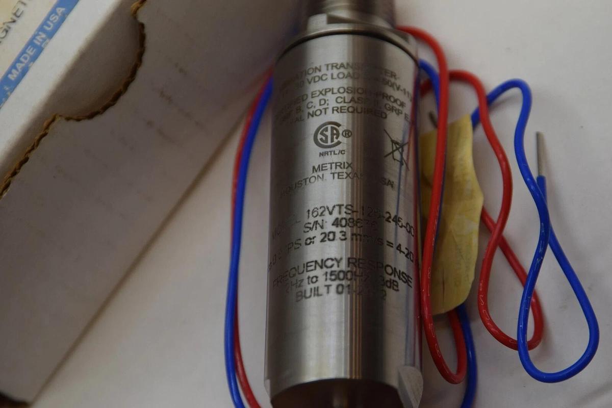 New, METRIX VIBRATION Transmitter 162VTS-126-2-4-5-0-0, 126: 0.8 IPS