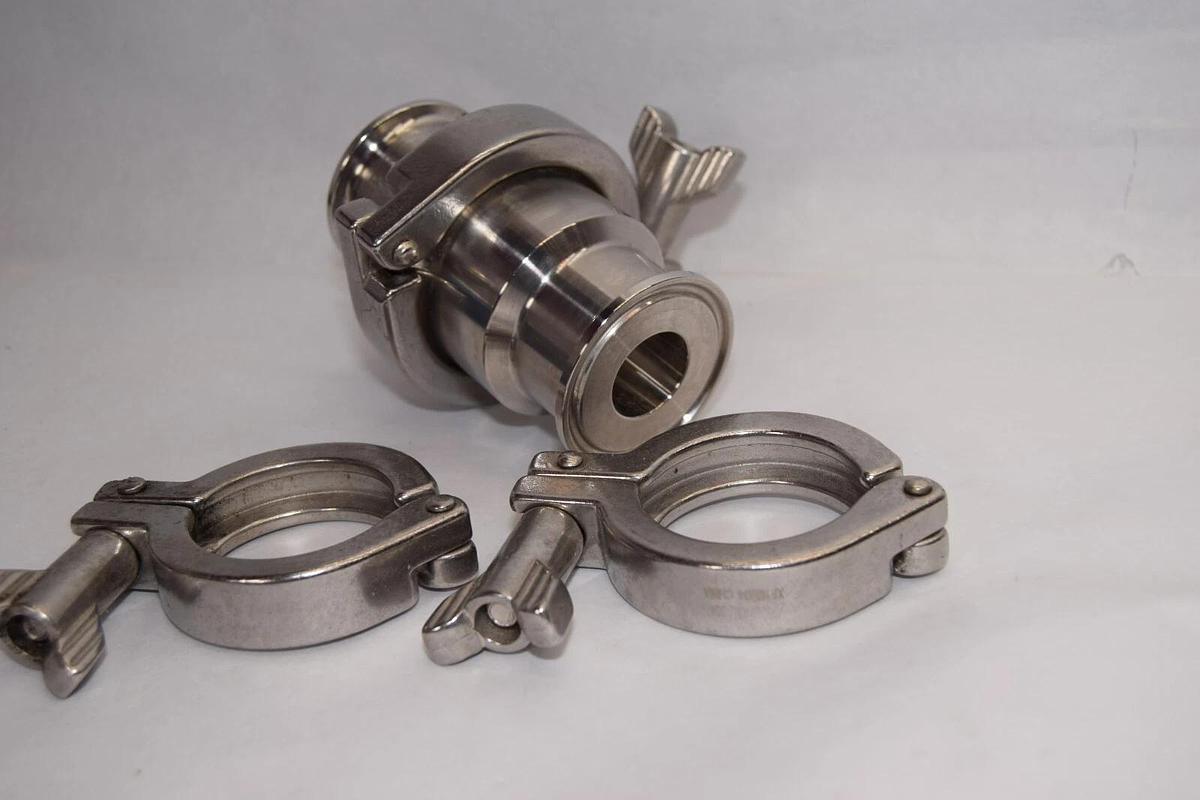 Used U1302-M10 , 1324 1" Sanitary Check Valve