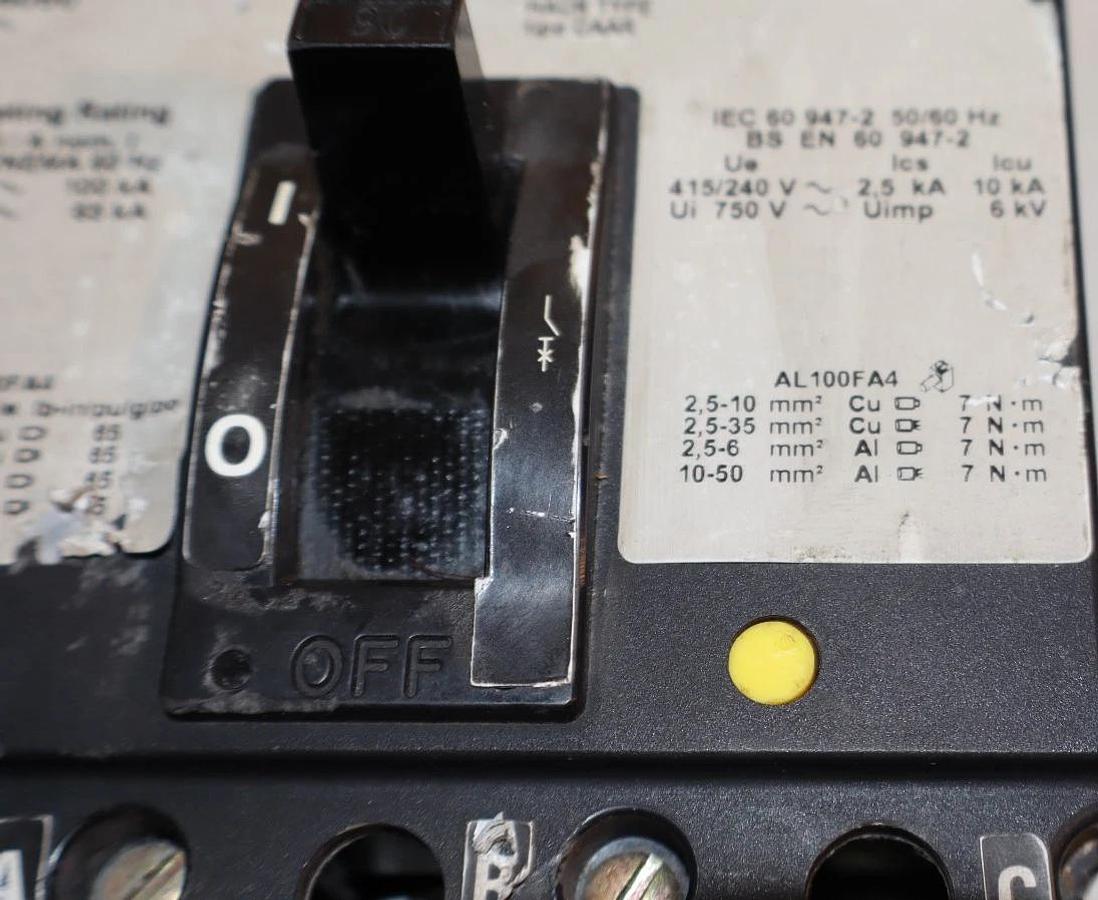 Used Square D Circuit Breaker 90A 90 Amp FC34090 480VAC