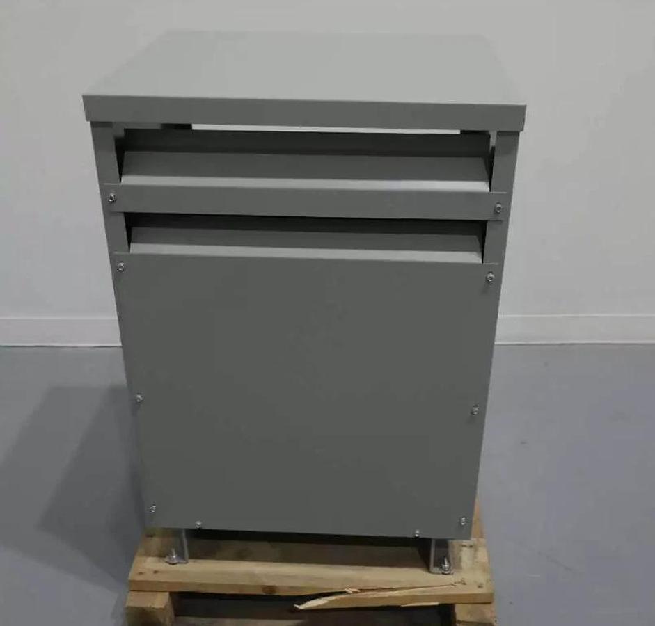 Eaton V48M28T4516 Dry DT-3 Transformer 45 kVA 45kva 408-208/120v 3ph NEW