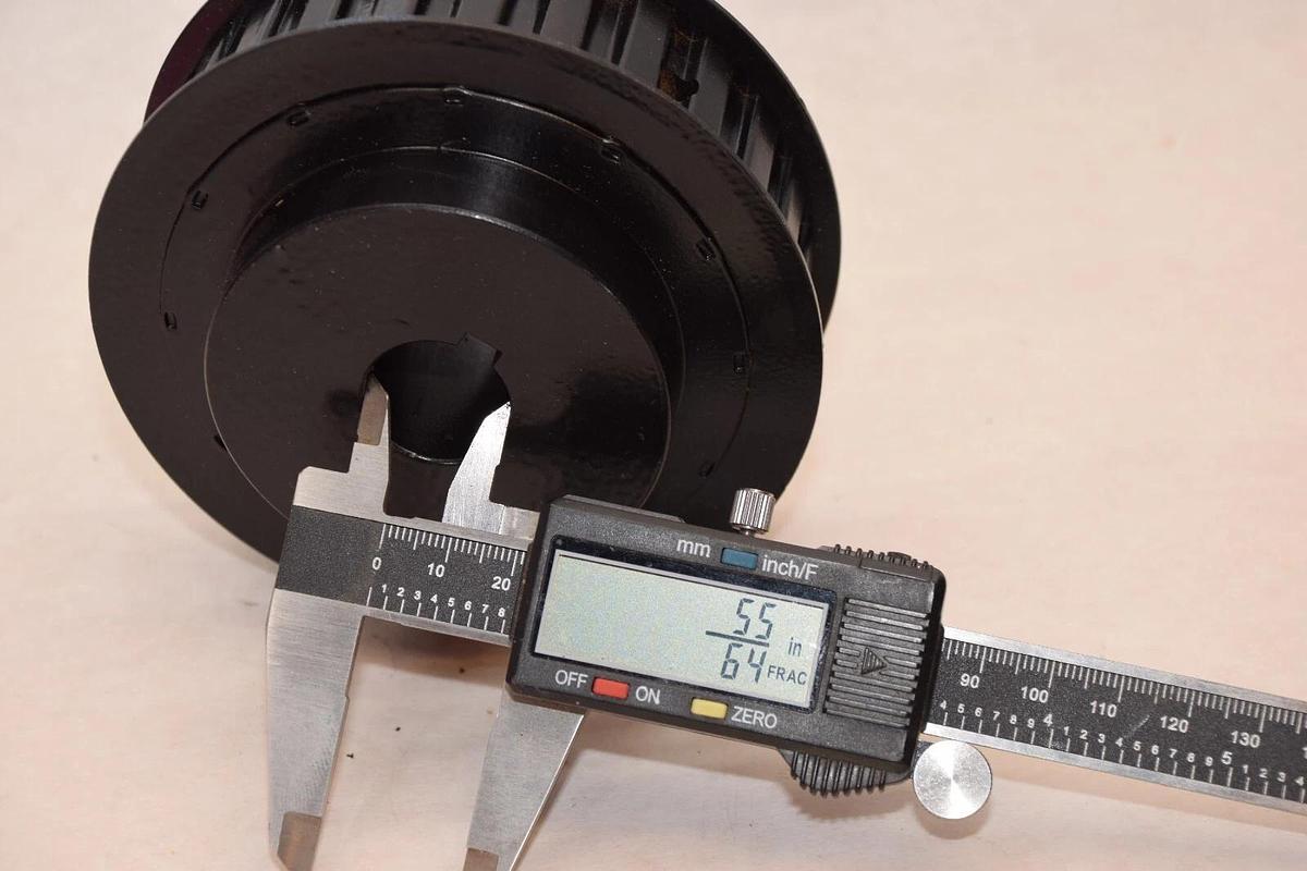(NEW) 26H-100ME1 , 26H100ME1 55/64" Bore 26 Teeth Time Belt Pulley