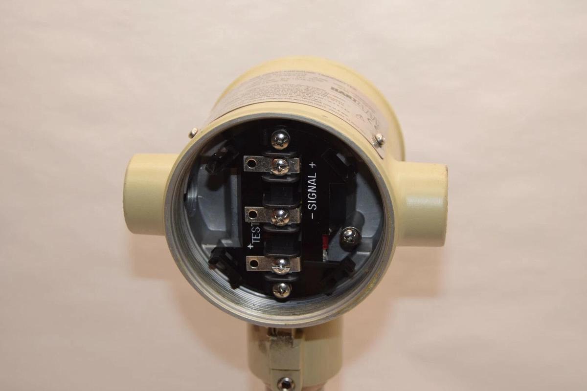 Honeywell ST3000 Smart Pressure Transmitter YSTG94L-E1G-00000-HC-TC-TG-F1-1C-XXX