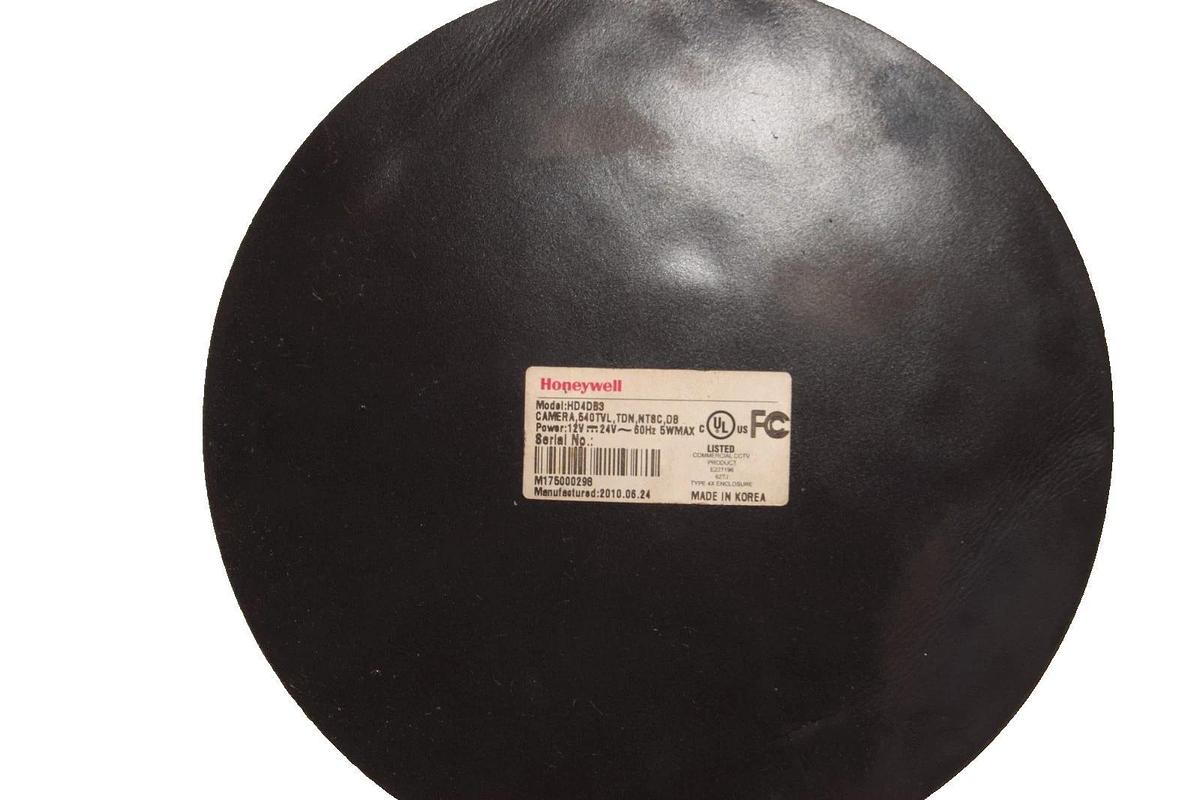 Used Honeywell HD4DB3 12-24V 3.3-12mm Dome Security Camera