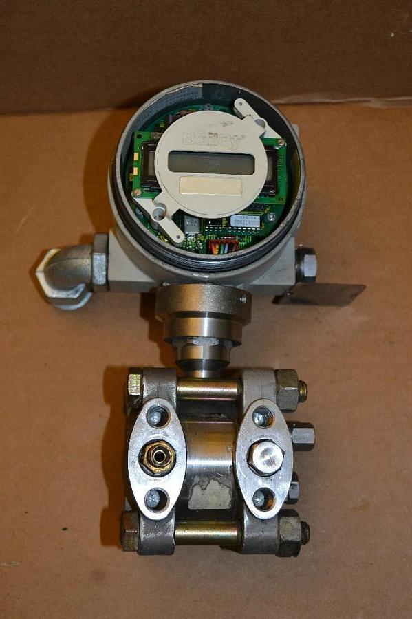 Used BAILEY TRANSMITTER BCN 4-20MA WS6012347B 750 SER: 3711