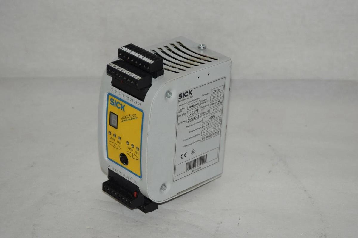 Used SICK Interface Safety Controller UE440-A0410  UE440A0410 V3.10