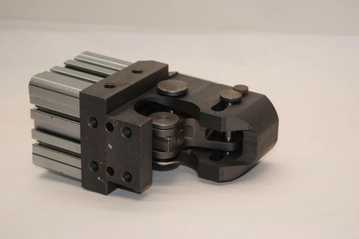 (NEW) PARKER DH01-050-0A0A TAIYO Angular Gripper