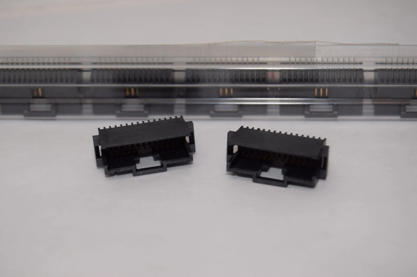 (Lot 8) TYCO 1253-0999 Header 2x13 26 Pin Vertical Shrouded Connector 1.27mm NEW
