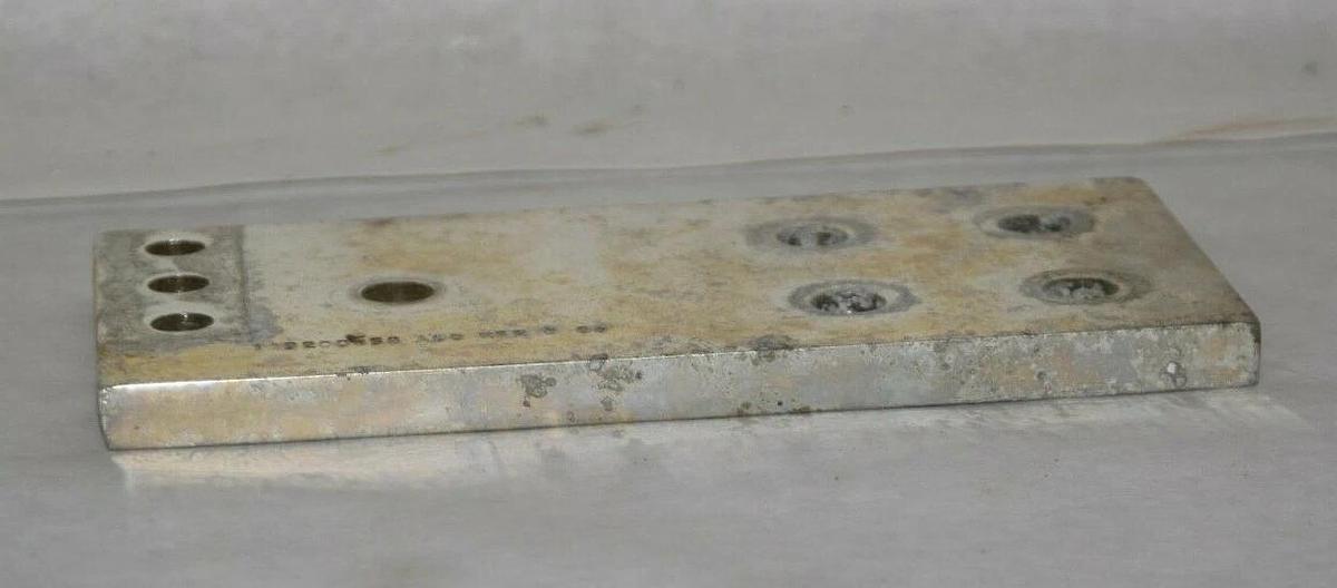 Used Copper Buss Bar For Large Breaker 119200858 A00 RFR 7 06 8.5" x 4" x 1/2"