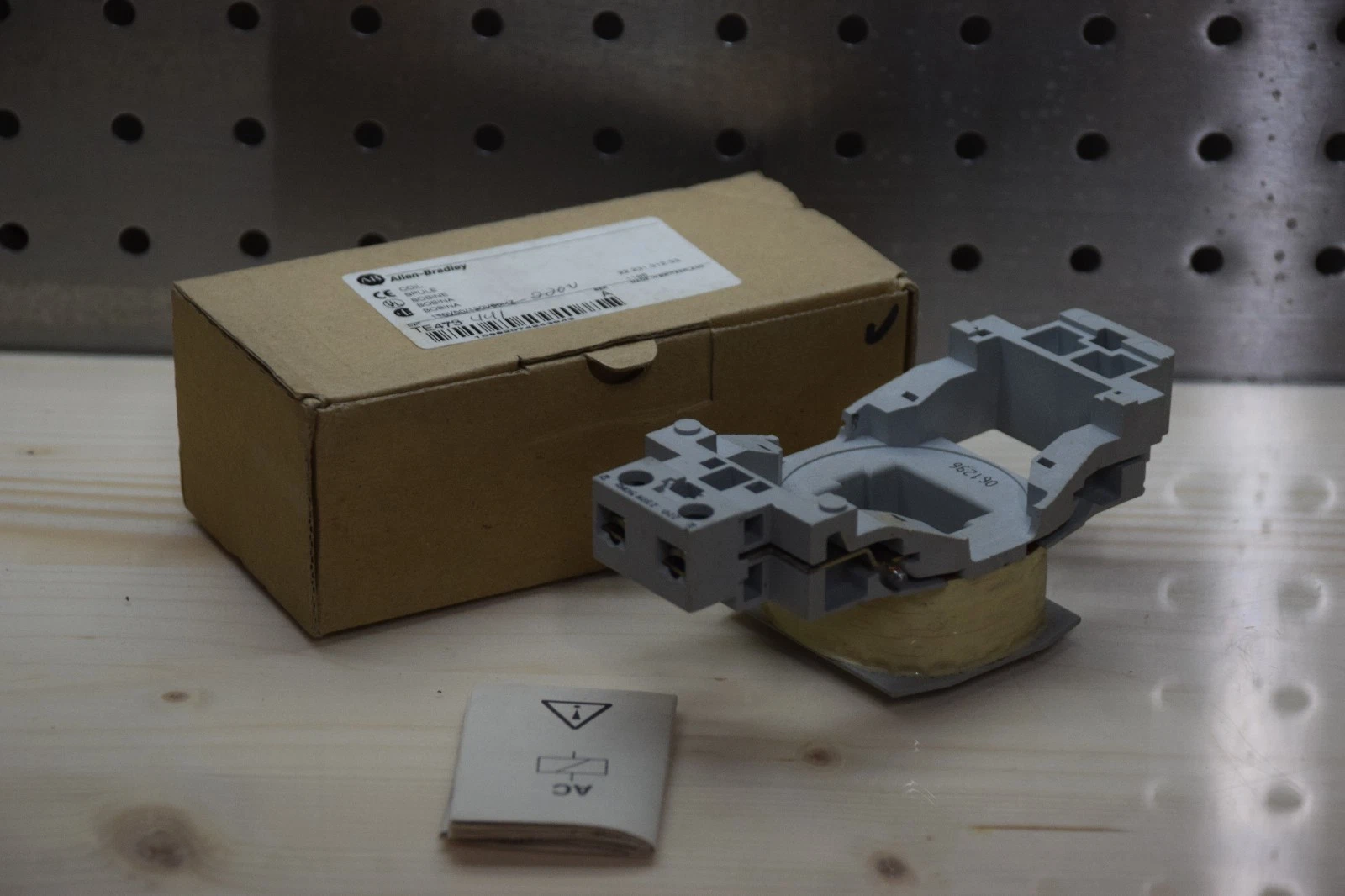 ALLEN BRADLEY Coil TE-441 RQAUS1 TE441 220 230V