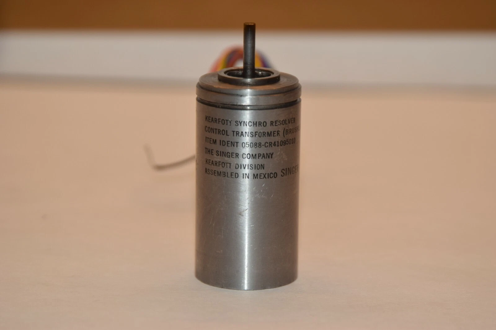 Used SINGER / KEARFOTT 05088-CR41095010 SYNCHRO RESOLVER
