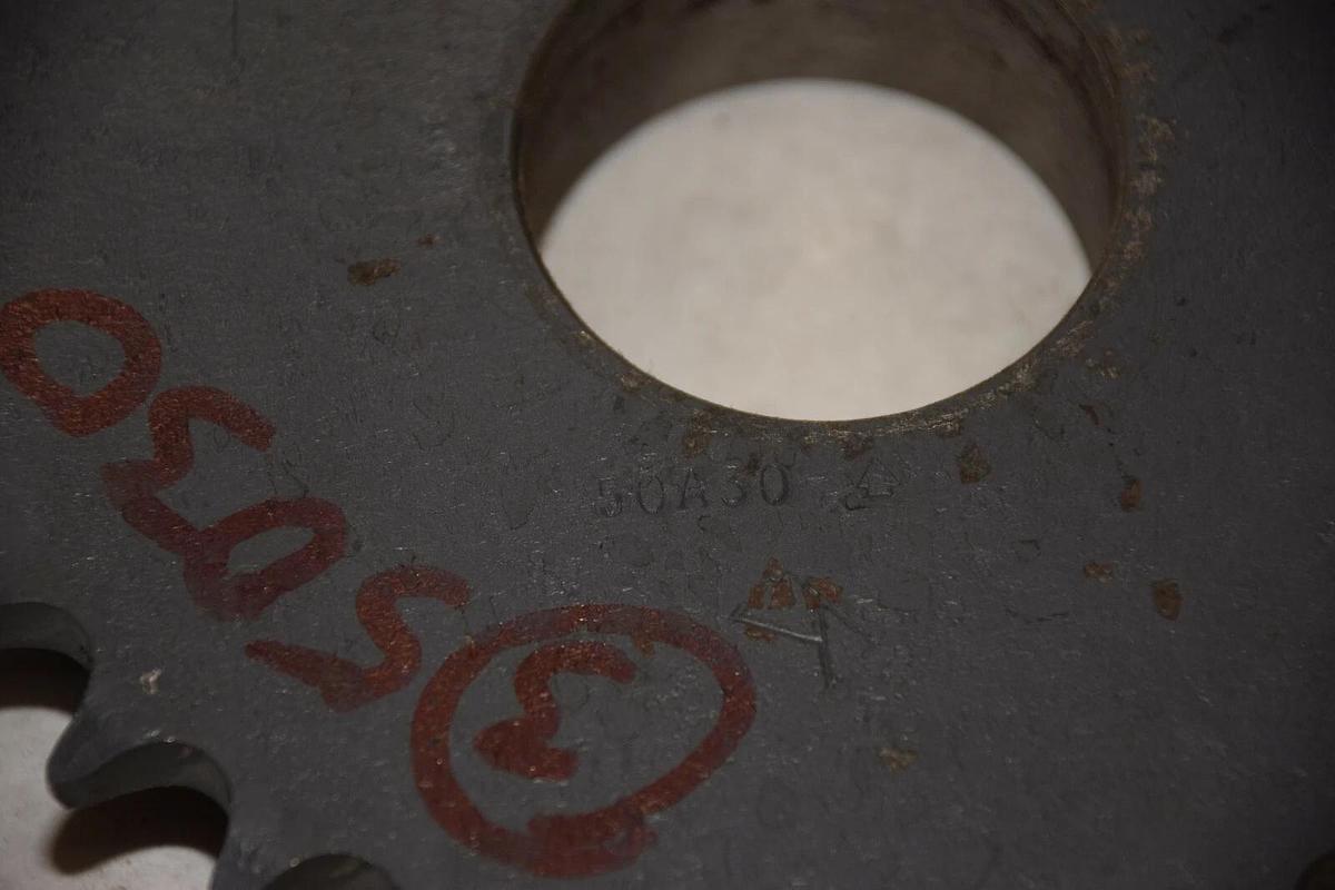 BROWNING 50A30 30 TEETH USA SPROCKET NEW