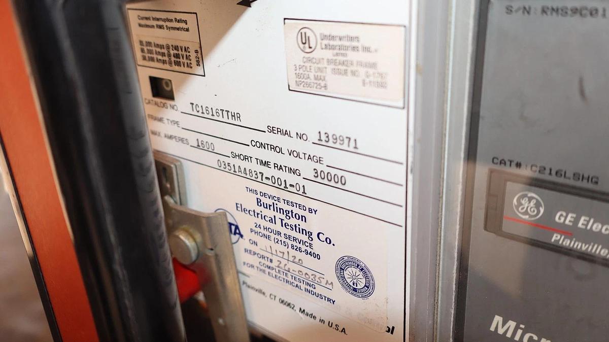 Refurbished GE General Electric Breaker Power Break 1600A Amp TC1616TTHR TR16B1000 C216LSHG