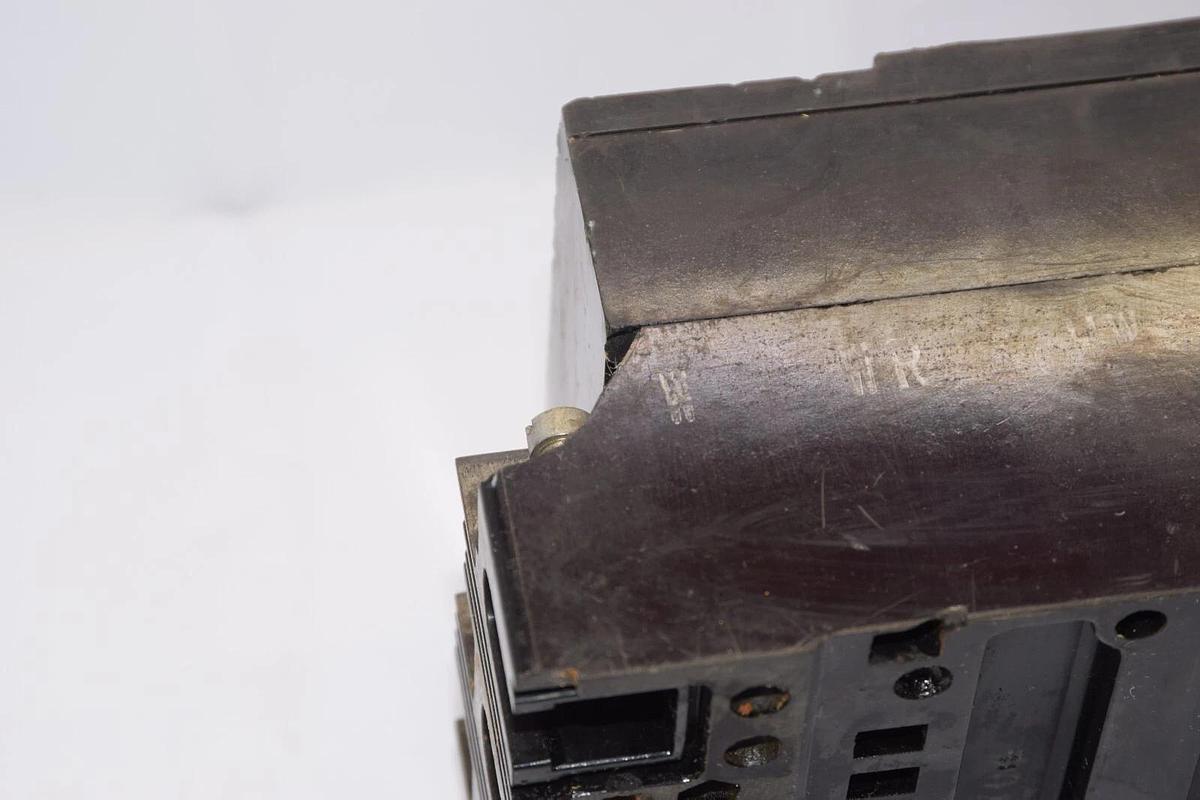 Used GE GENERAL ELECTRIC TEF136100 100A 100 Amp 3P 600Vac Circuit Breaker *Chip*