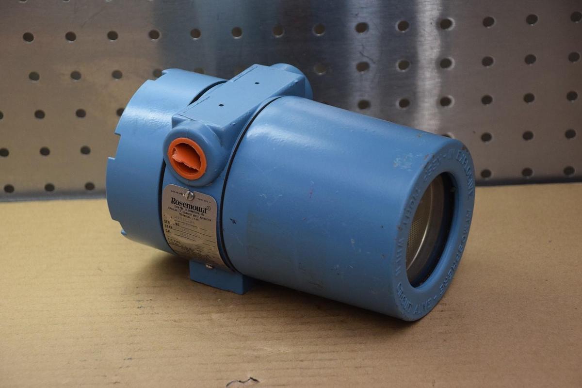 ROSEMOUNT 0444TJ1U1C2NA 0 TO 300 DEG. CELSIUS TYPE J TEMP. TRANSMITTER NEW