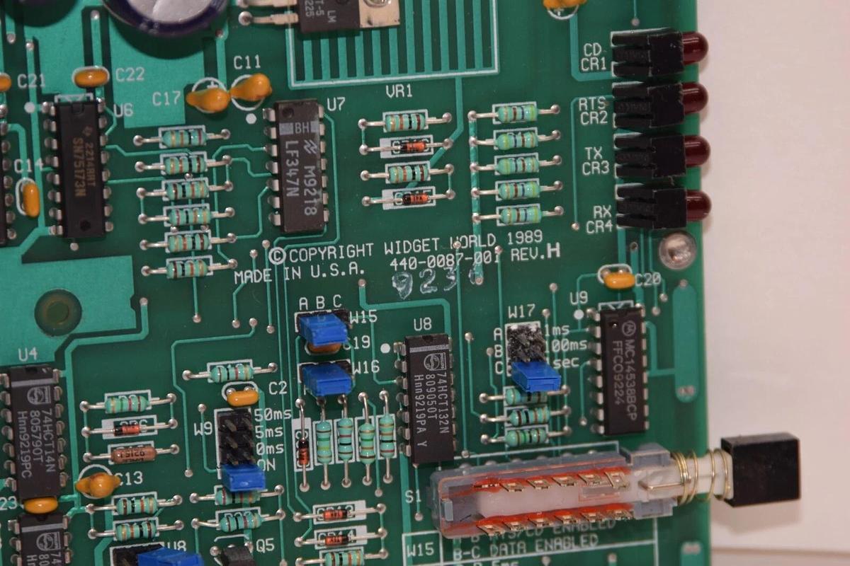 Used WIDGET WORLD 440-0087-001 Rev H Bidirectional Converter Card USA