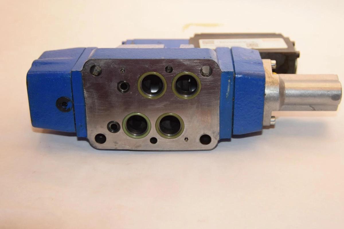 Used REXROTH 4WRL 16 V200M-30/G24Z4/M 4WRPH 6 C3 B12L-20/G24Z4/M Directional Valve