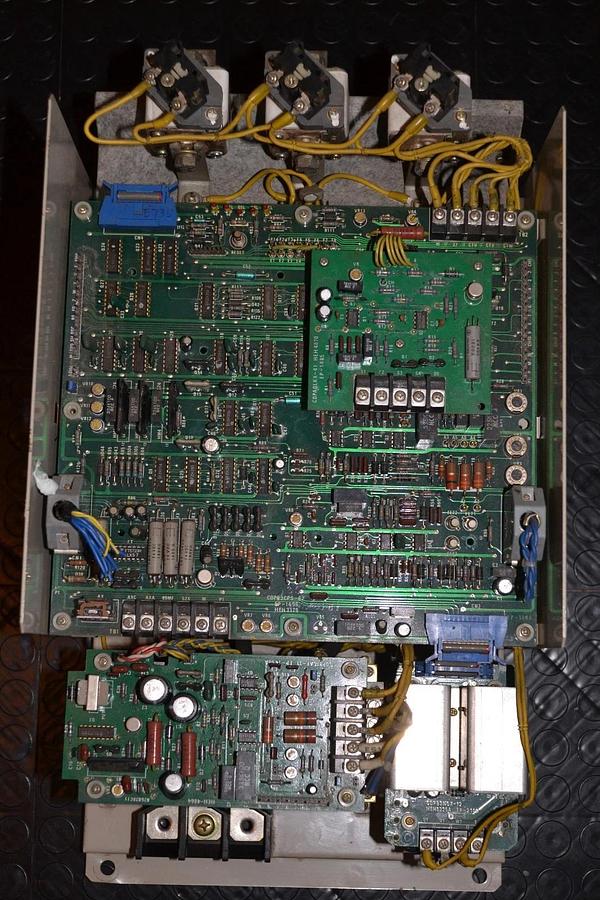 Used FUJI DSR COMPACT SPINDLE DRIVE FSD-11DN/S   FSD-11DN FSD11D FS11DNS