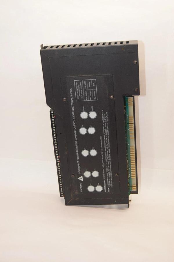 Used SQUARE D Sy/Max 8030 S30608-582-50 30608-582-50 B Rev 1.00 Relay Output Module