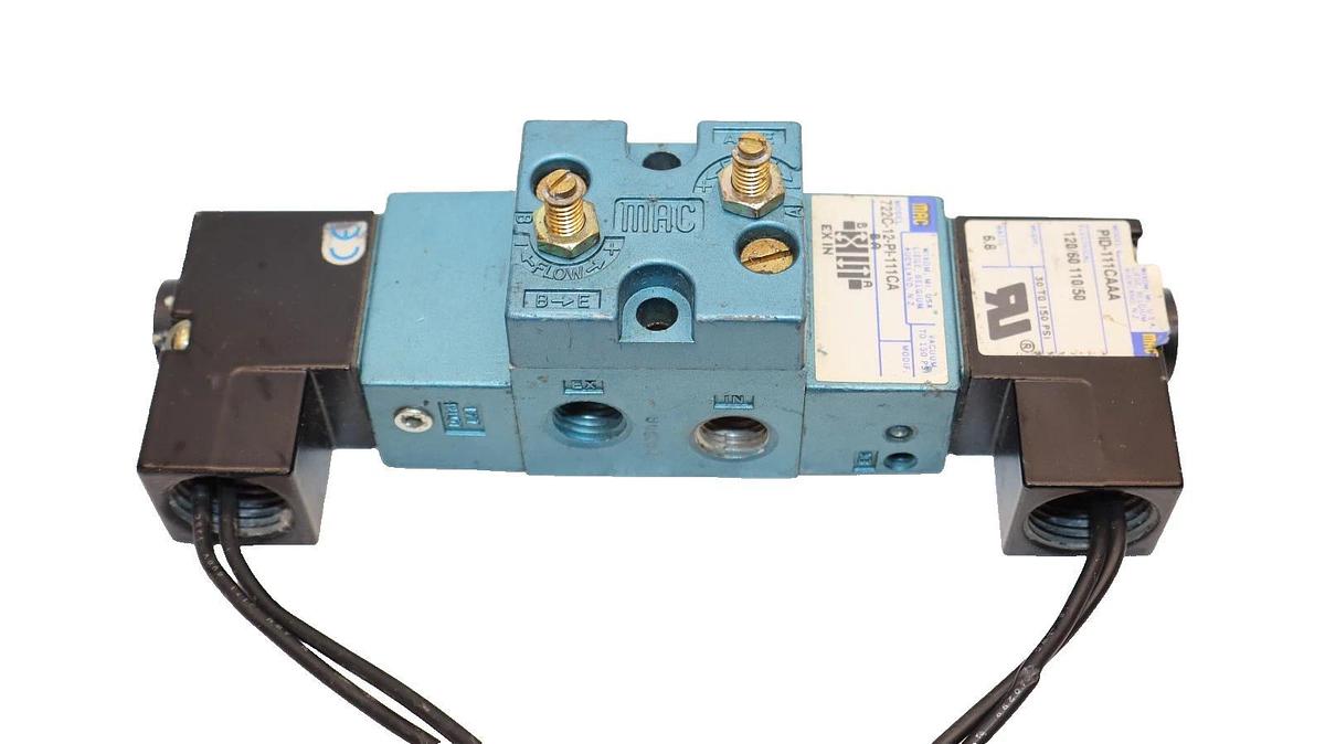 Mac Valves 722C-12-PI-111CA 4-Way Solenoid Valve With PID-111CAAA Valves (New)