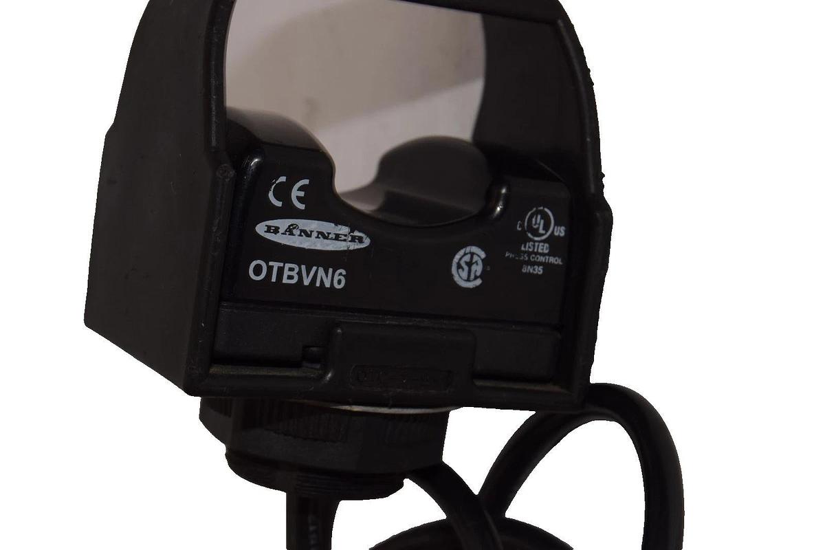 Used BANNER OTBVN6 , 0TBVN6 Optical Touch Button - Lot of 2