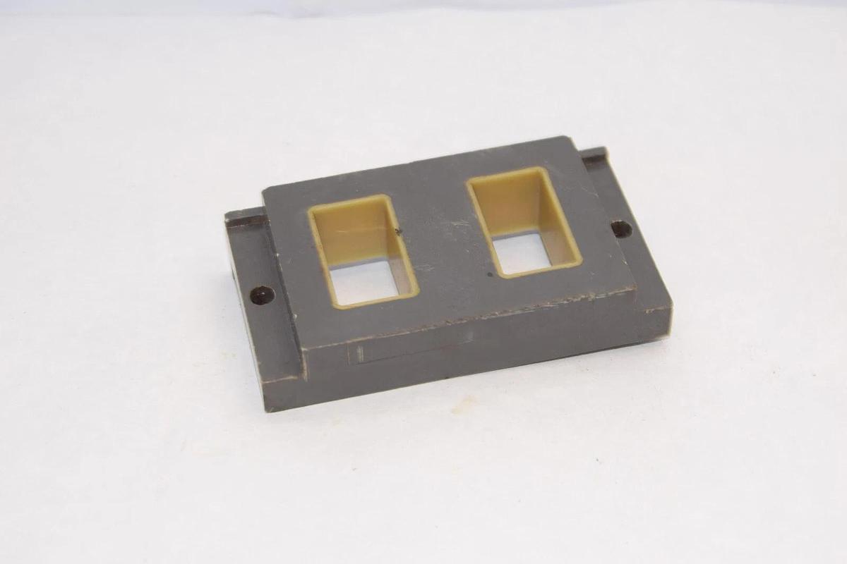 Used WESTINGHOUSE 505C633G05 550/600V 50/60c Coil *Chip*