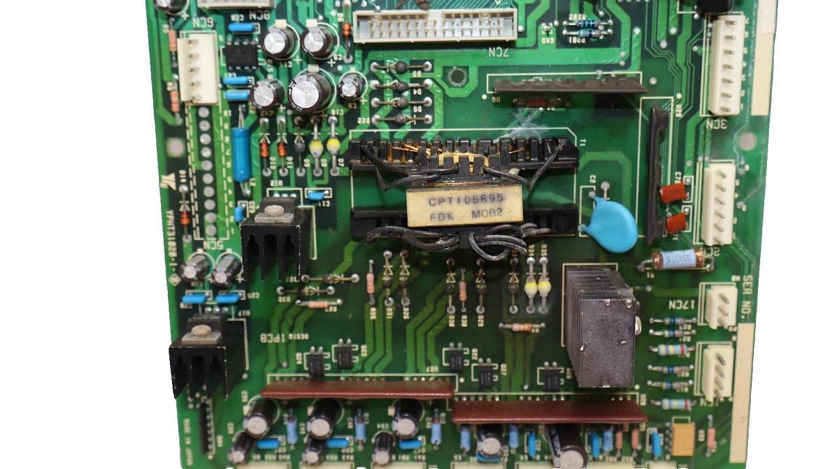 Used Yaskawa YPHT31020-1-0 , YPHT3102010 , Type JPAC-C36-02 TPB-D.V0 Circuit Board