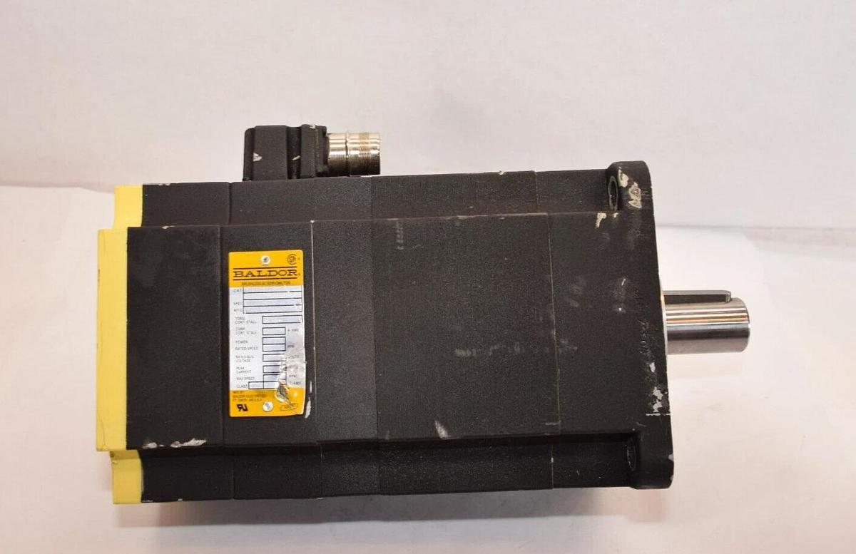 Used Baldor Brushless Servo Motor BSM100C-2250DAP S4P177W105 W0503107247 10nm 1.28kw