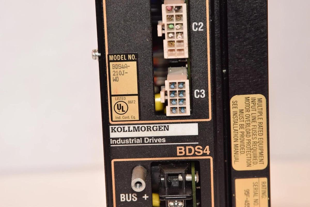Used KOLLMORGEN  BDS4A-210J-WO / BDS4A210JW0  Industrial Servo Drive