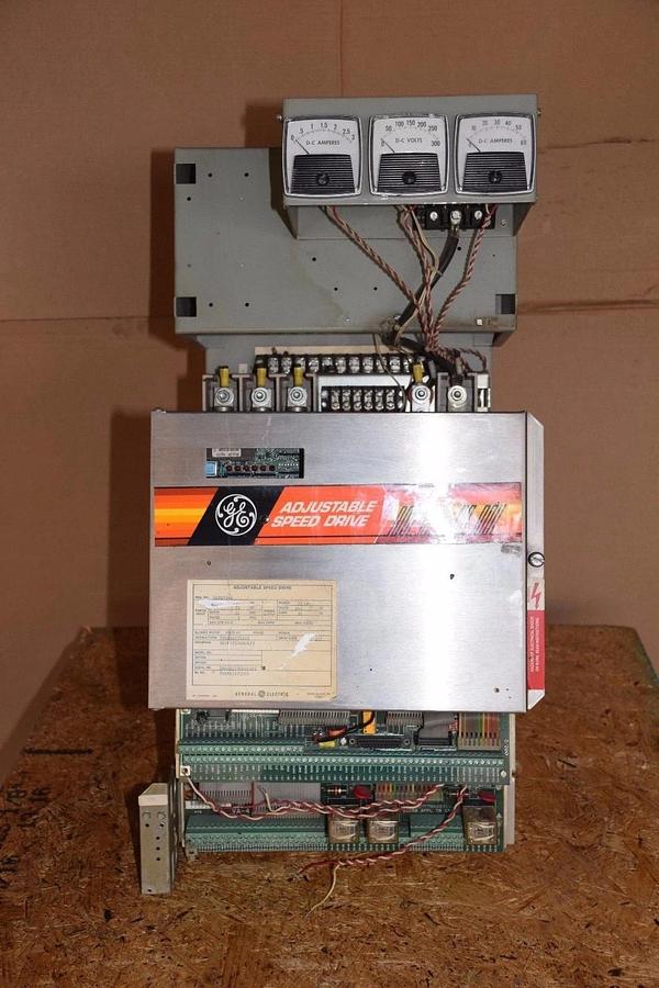 Used GE GENERAL ELECTRIC DC-300 Adjustable speed drive 7VXAS057CD05  10HP 240V