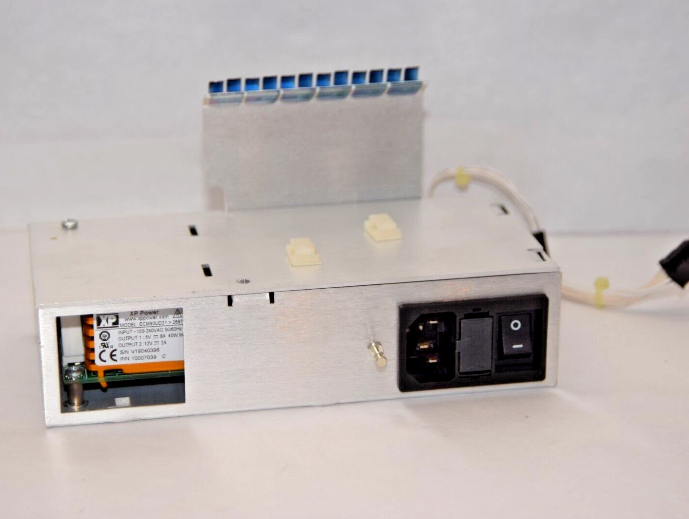 Used XP Power ECM40UD21 ECM40UD21 2687 110-240v 40W 10007039 Power Supply