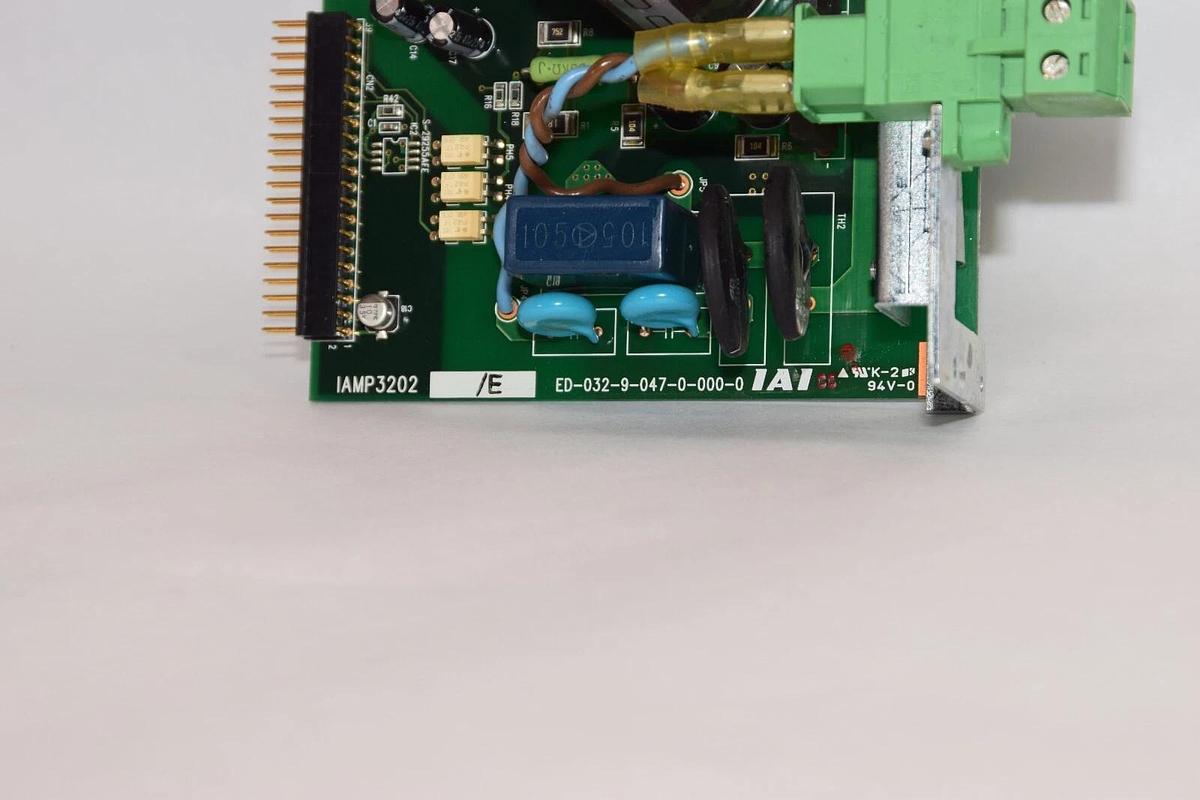 Used IAI IAMP3202 /E ED-032-9-047-0-000-0 PLC Control Board