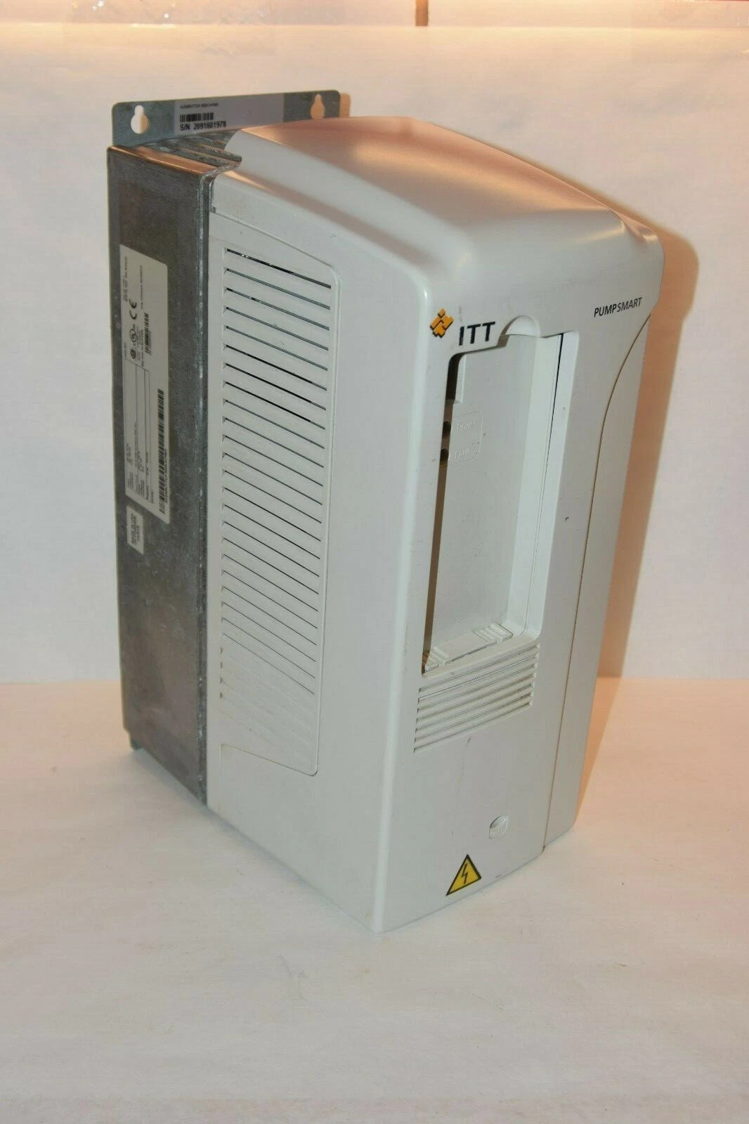 Used ABB 25HP VFD AC Drive 380-500v 3ph ACS800-ITTU1-0025-5+P901 ACS800 18.5 Kw