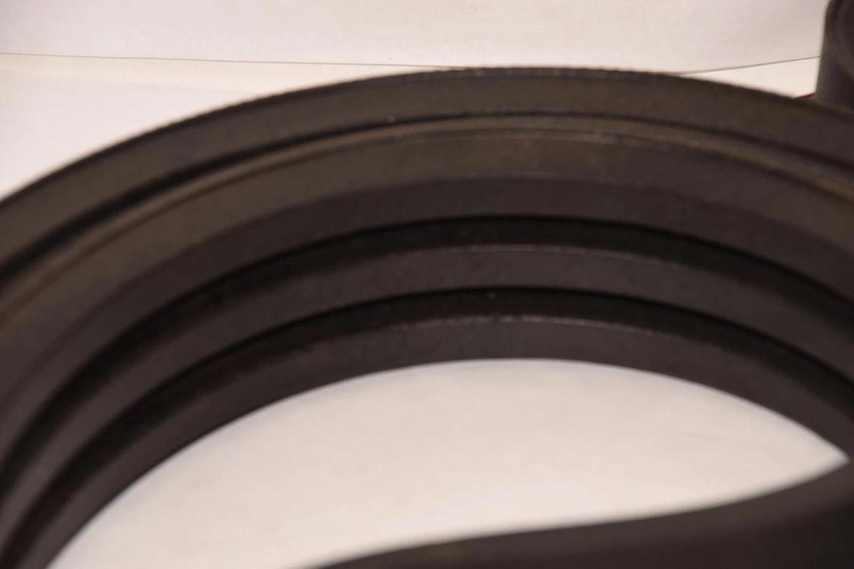 CONTINENTAL Hy-T Torque 3/B136 3-B136 3-Rib Matchmaker V-Belt USA (NEW)