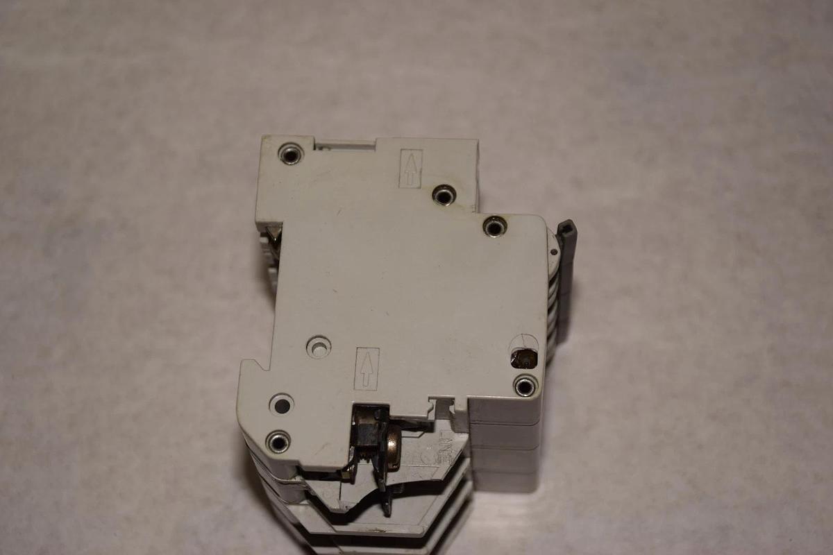 ALLEN BRADLEY 1492-CB2 1492CB2 2A 4POLE CIRCUIT BREAKER NEW