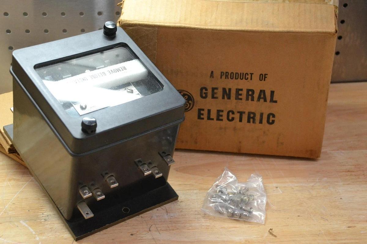 Refurbished GENERAL ELECTRIC 12HFA51A51H TYPE HFA 230V 60A MULTICONTACT AUXILARY RELAY reman