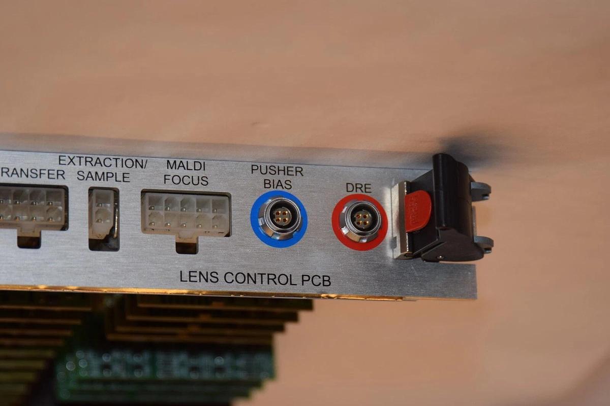 Used WATERS 4258207DC3PL ISS E4 Lens Control PCB Module