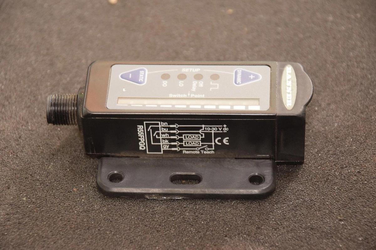 Used BANNER ENGINEERING R55FPGQ Fiber Optic Sensor R55F