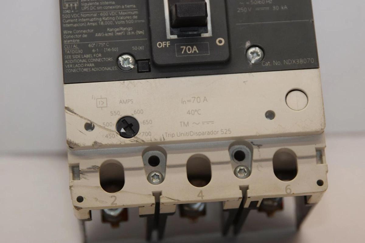 Used SIEMENS NDGA 3VL2107-1KN30-0AA0 NDX3B070 70A 70 Amp A Circuit Breaker