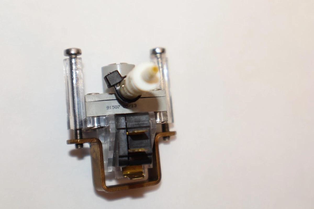 Used 601-V-G-0.35 Bar , 601-V-G-0.35Bar Pressure Sensor