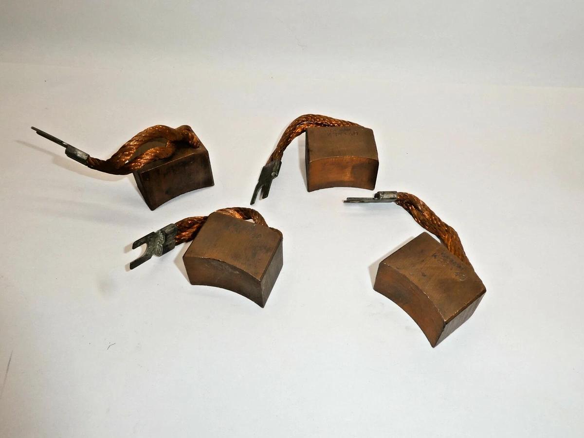 CASRAM Carbon Motor Brush Brushes K3540 Copper K3540 (NEW - Lot of 4)