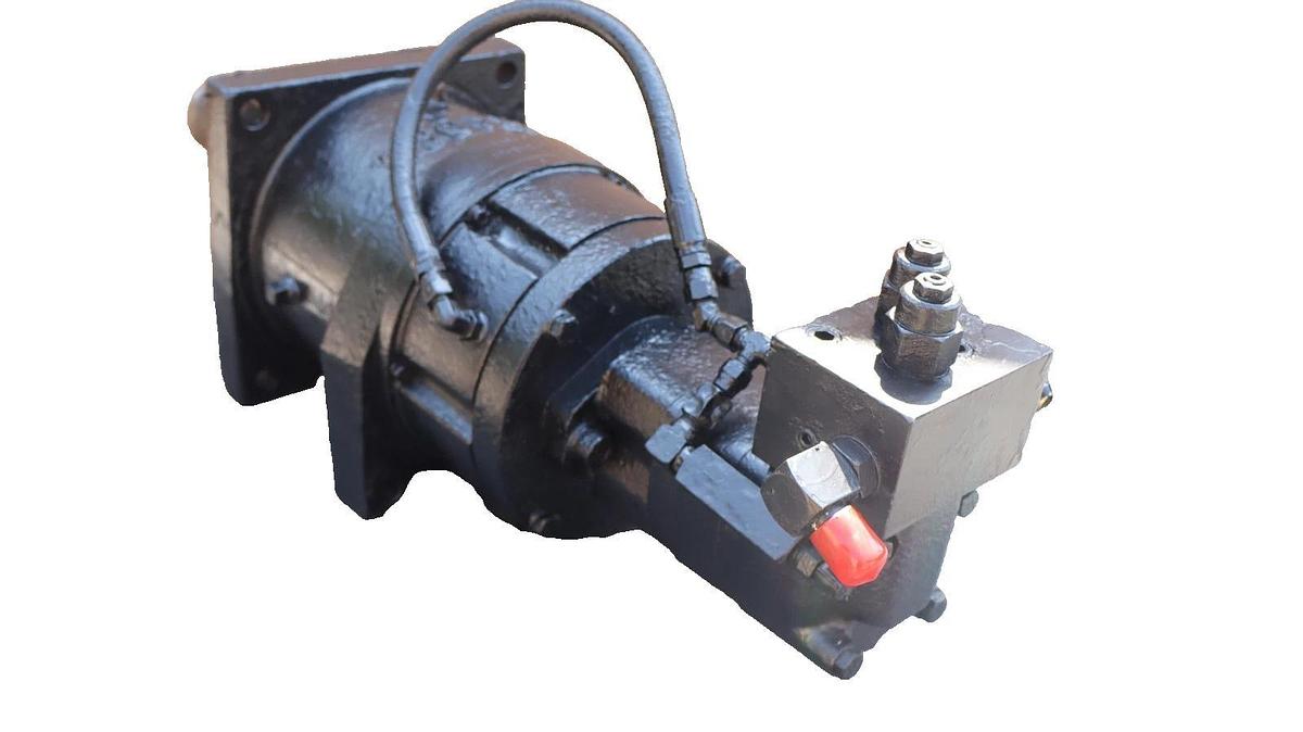 Used Braden Capstan Motor & Gearbox for Winch CD24B-C44 96.56267 (New)