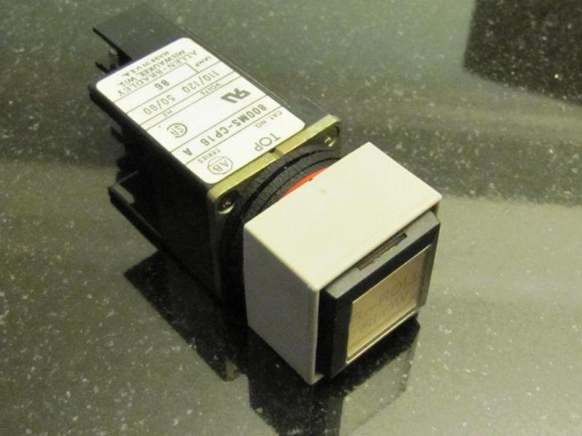 Used ALLEN BRADLEY 800MS-CP16 white   800MSCP16  800ms